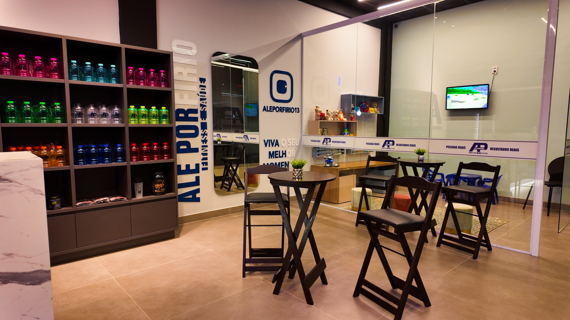 Lounge e loja — Unidade 1